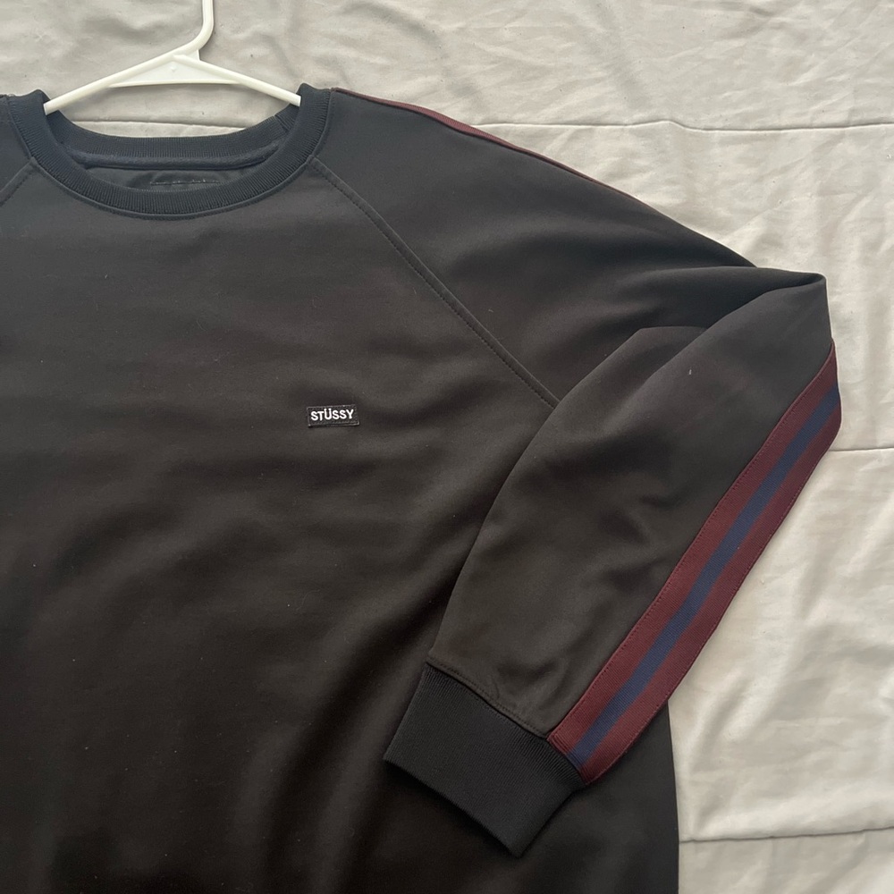 STUSSY black sweater